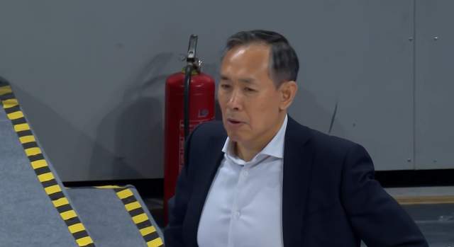 4年1.78亿,小里子顶薪篮网?12队疯抢詹姆斯,湖人真的太难了!