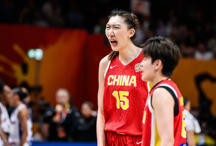 一生死敌！米尔纳加盟红军前获曼联邀请但他是利兹球迷所以拒绝